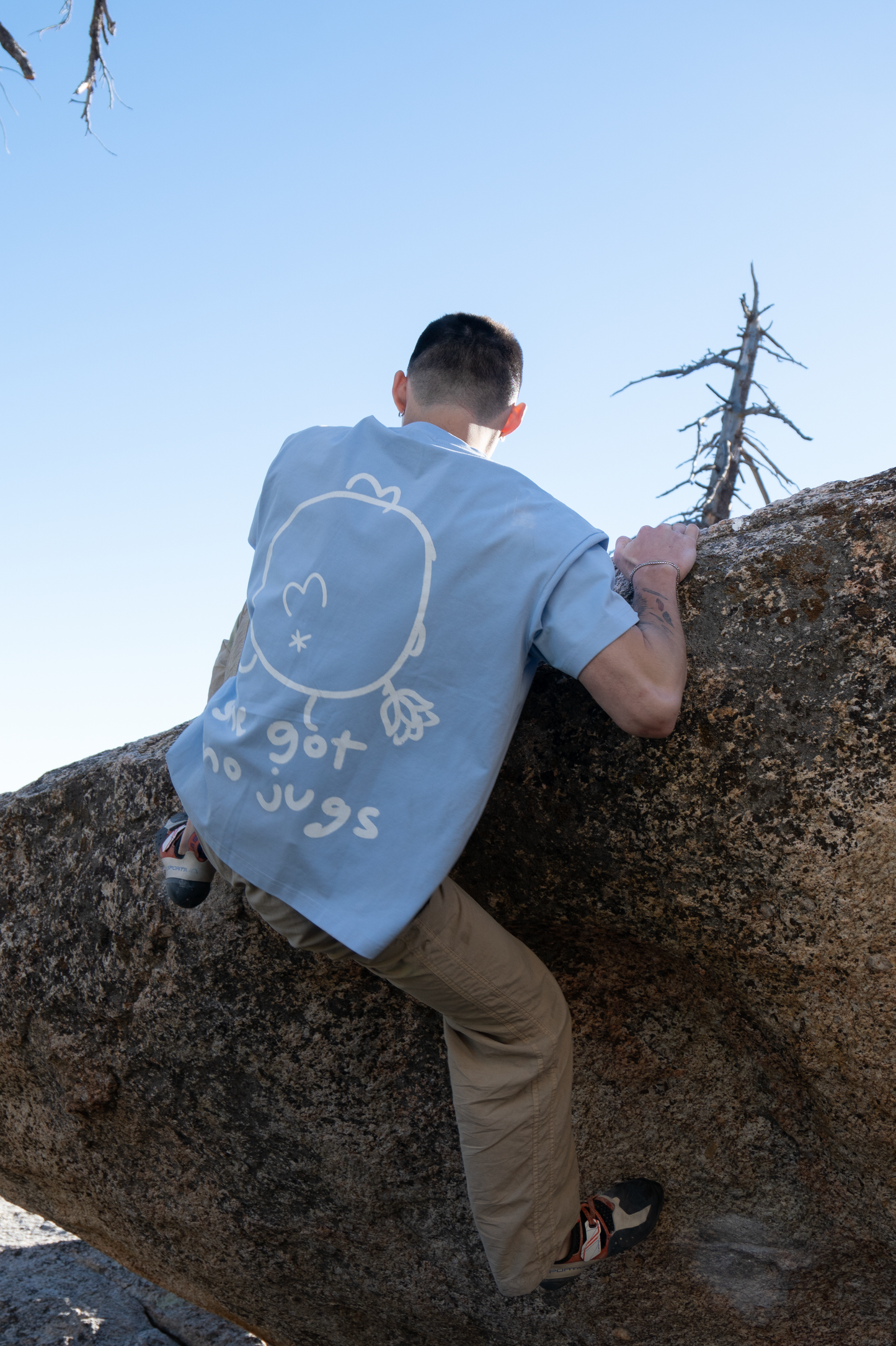 ur mum's a V17 - Sorona Tee