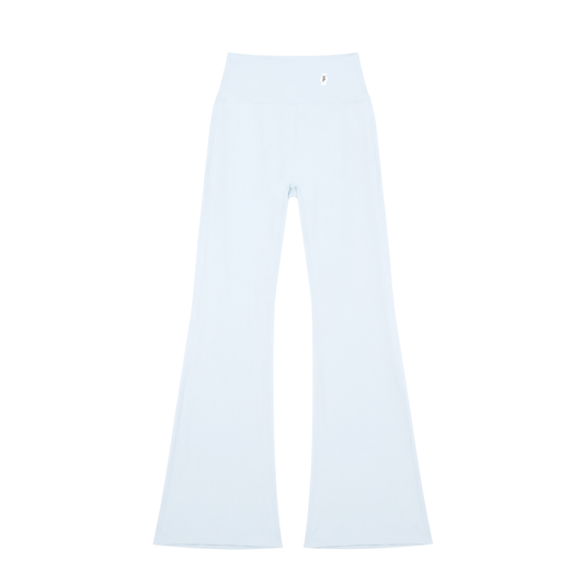 26 Essential - High-Waisted Flare Leggings