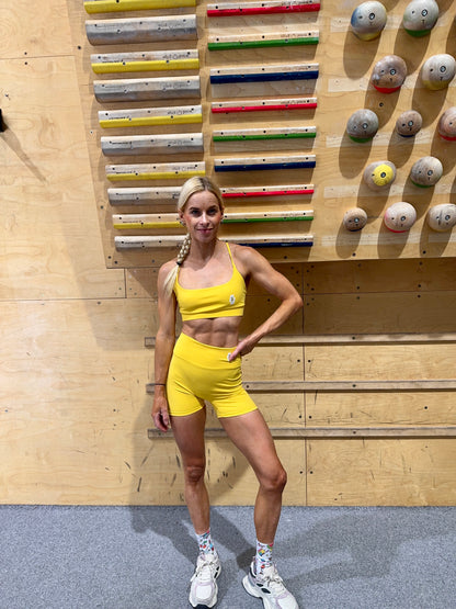 26 Essential - Cross Strap Sports Bra