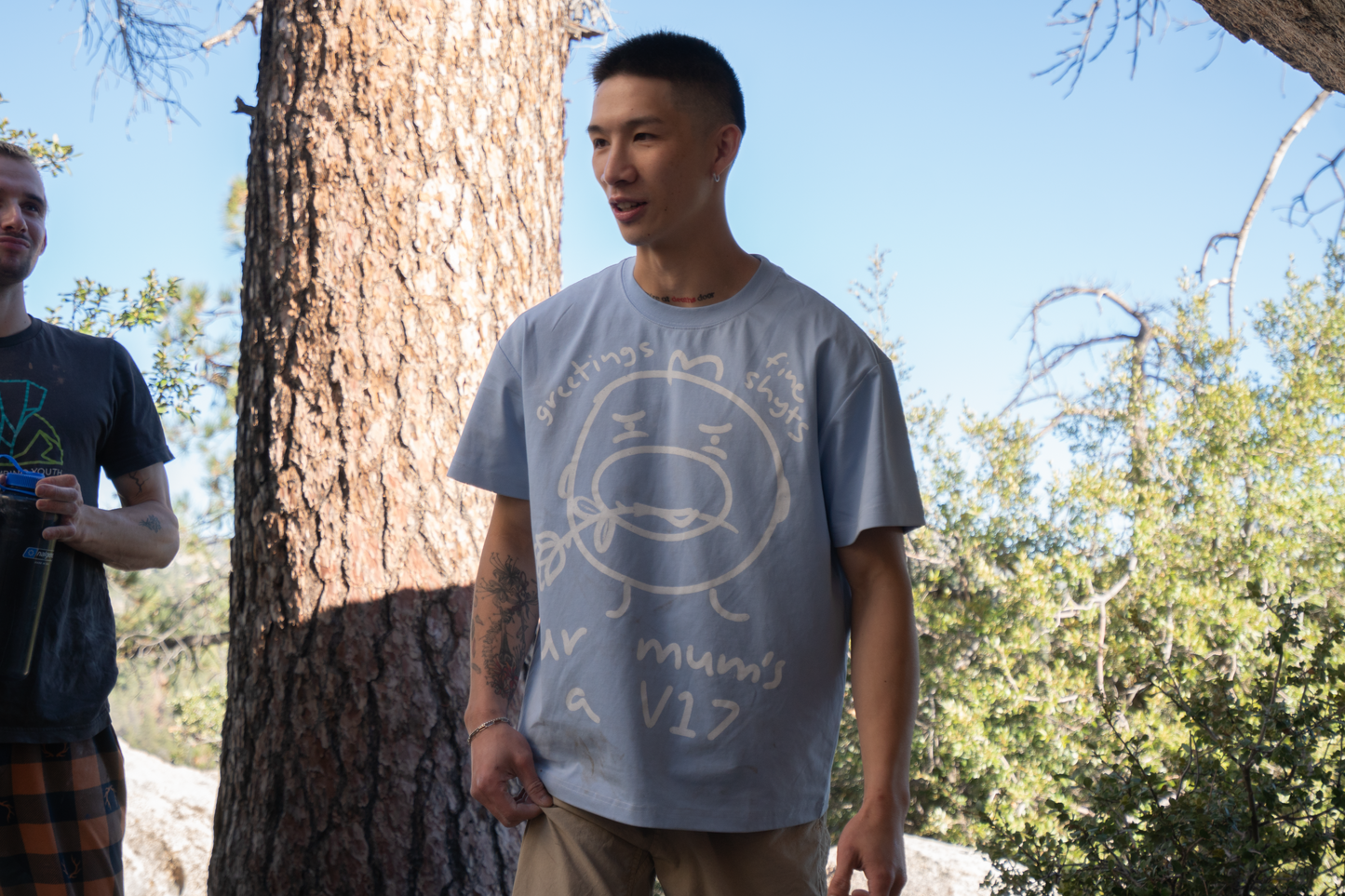 ur mum's a V17 - Sorona Tee