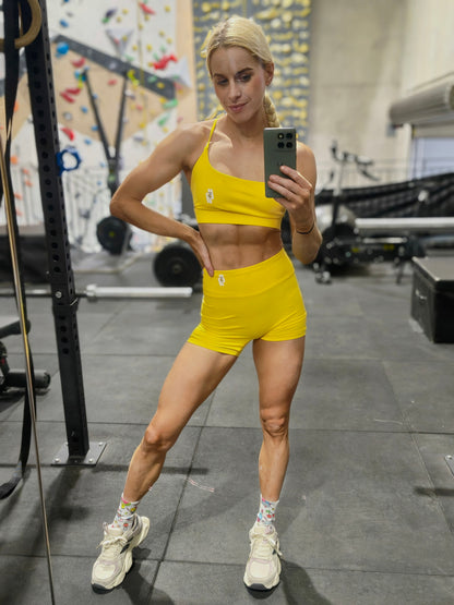 26 Essential - Cross Strap Sports Bra