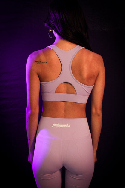 26 Essential - Crossover Sports Bra