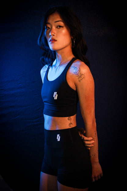 26 Essential - Criss-Cross Strap Sports Bra