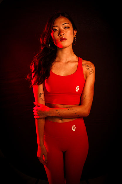 26 Essential - Criss-Cross Strap Sports Bra
