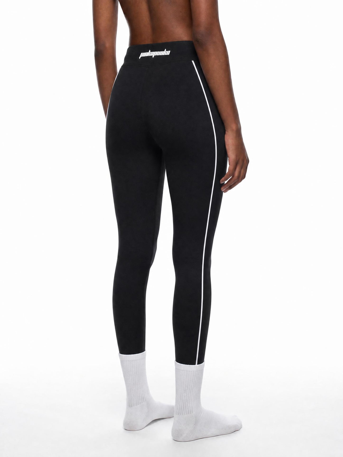 26 Essentials - High-Waist Tapered Leggings