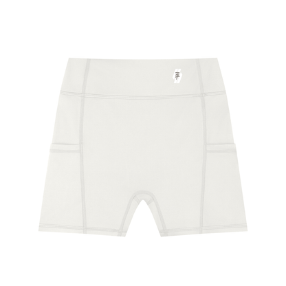 26 Essential - High-Waisted Pocket Shorts